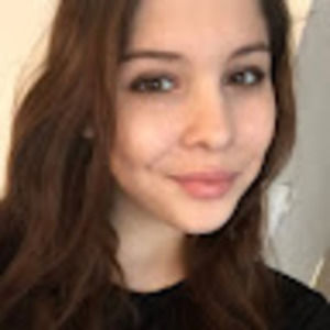 Meet your Posher, Carlye